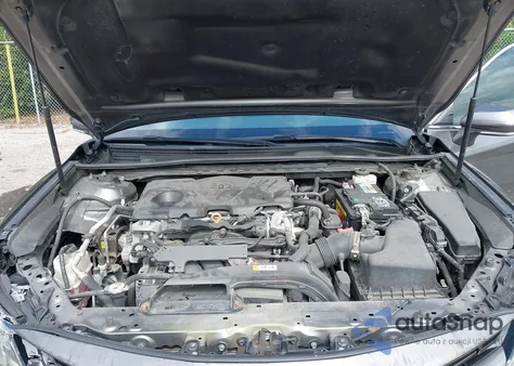 2018 Toyota Camry Le z USA, uszkodzony, nr VIN 4T1B11HKXJU544559